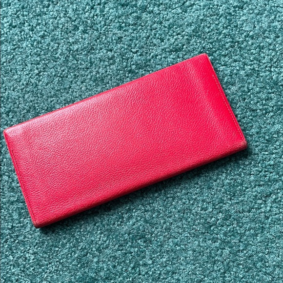 Yves Saint Laurent Vibrant Red Leather Card Holder - Picture 4 of 6